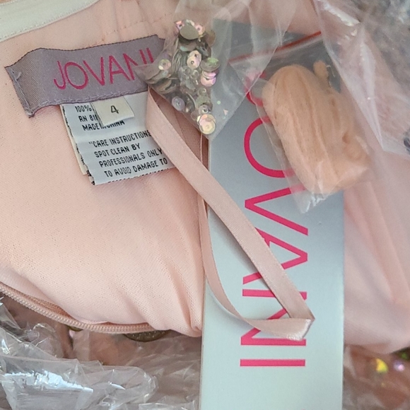 Jovani Gown style 88088 Blush Pink sz 4 - Picture 5 of 7